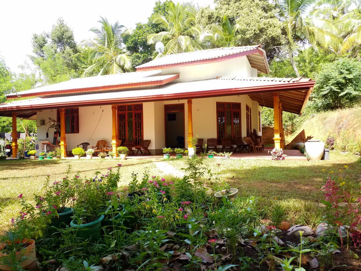 Talalla Freedom Resort Bagian luar foto